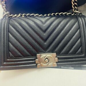 🖤😍 Chanel Boy bag Black Chevron Leather Shoulder Bag
